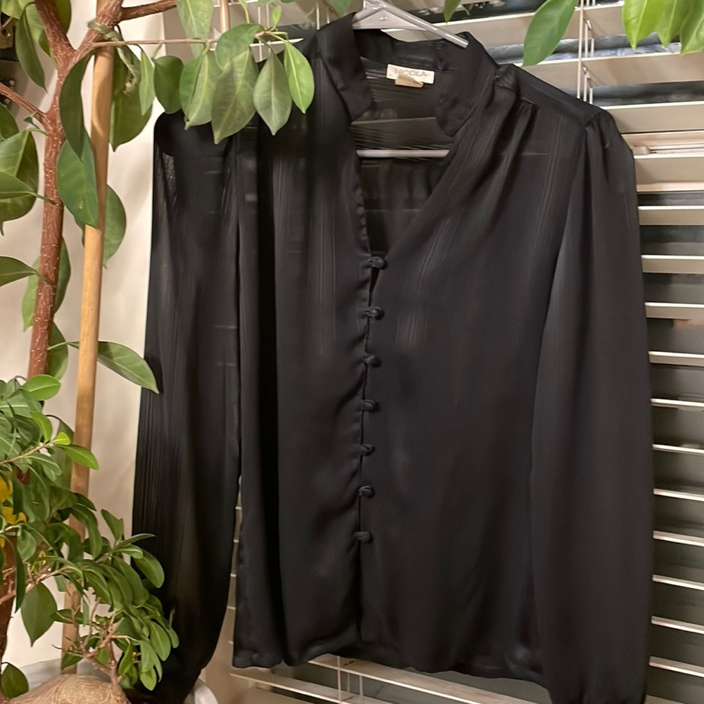 NICOLA Black Top Size- 4